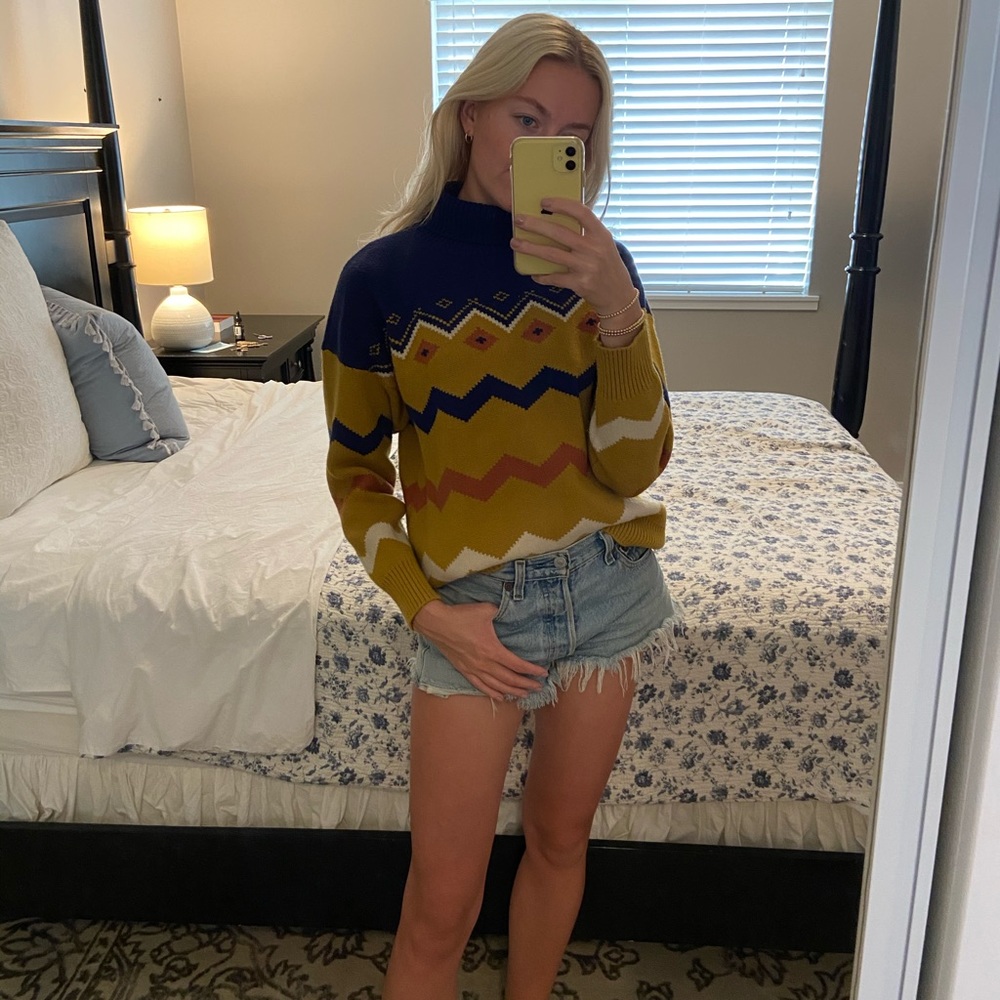 Turtle neck sweater